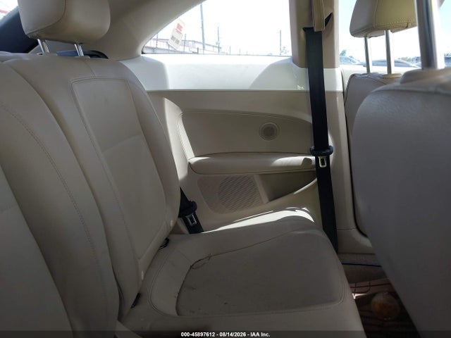 Продажа на аукционе авто 2013 Volkswagen Beetle 2.5l, vin: 3VWJX7AT0DM678121, номер лота: 45897612