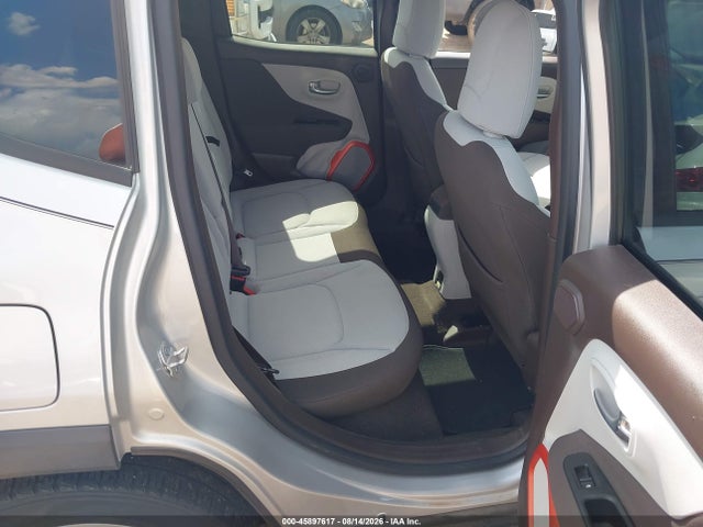 ZACCJABT7FPB87084 Jeep Renegade Latitude