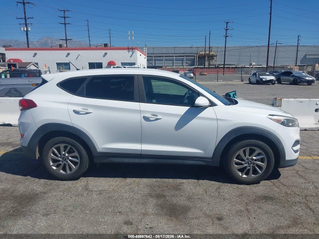 Hyundai TUCSON SE 2018 KM8J23A42JU710461 Image 13