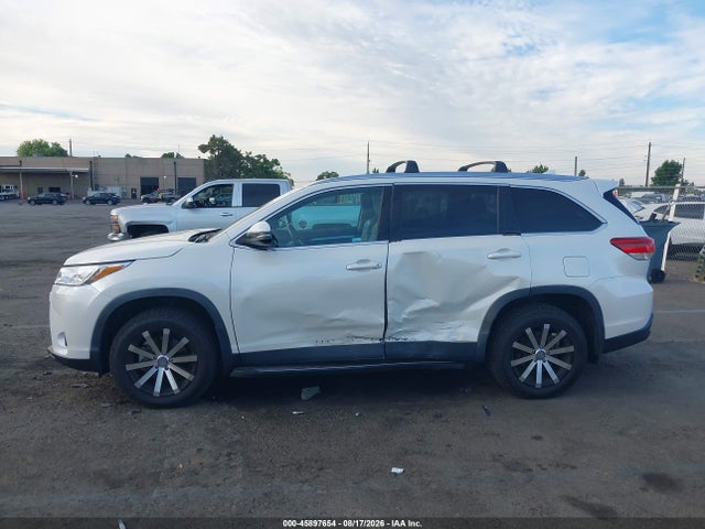Toyota Highlander Xle 2019 5TDJZRFH7KS608657 Image 14