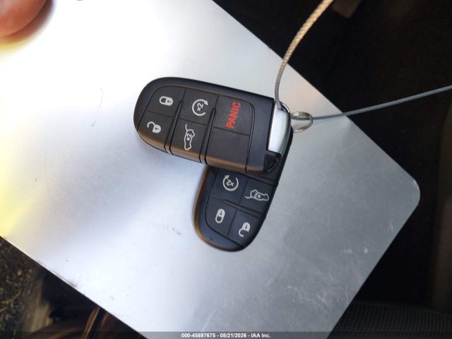 45897675 :رقم المزاد ، 1C4RJFCG4JC236473 vin ، 2018 Jeep Grand Cherokee Overland 4x4 مزاد بيع