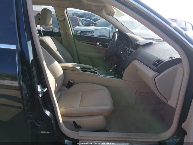 Продаж на аукціоні авто 2010 Mercedes-benz C 300 Sport, vin: WDDGF5EB6AR108713, номер лоту: 45897744