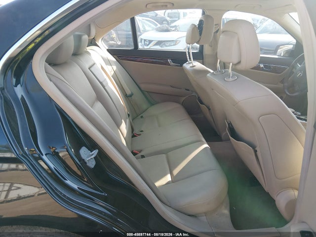 Продаж на аукціоні авто 2010 Mercedes-benz C 300 Sport, vin: WDDGF5EB6AR108713, номер лоту: 45897744