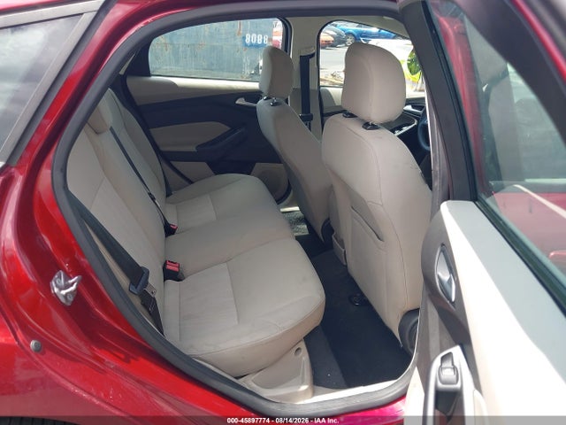 Ford FOCUS SE 2015 1FADP3K29FL378196 Image 8