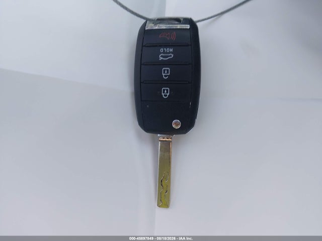 45897849 :رقم المزاد ، 5XXGT4L37JG240696 vin ، 2018 Kia Optima S مزاد بيع