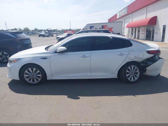 45897849 :رقم المزاد ، 5XXGT4L37JG240696 vin ، 2018 Kia Optima S مزاد بيع