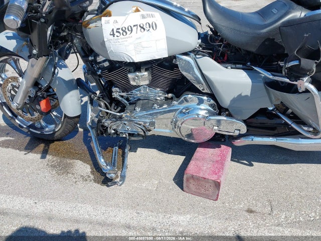45897890 :رقم المزاد ، 1HD1KB713RB640101 vin ، 2024 Harley-davidson Flhx مزاد بيع