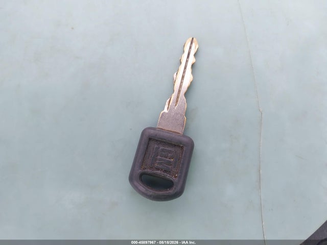 Продажа на аукционе авто 1997 Chevrolet Suburban 1500, vin: 1GNFK16R8VJ373568, номер лота: 45897967