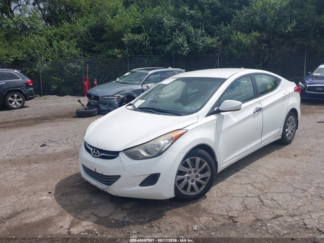 2013 Hyundai Elantra Gls მანქანა იყიდება აუქციონზე, vin: 5NPDH4AE3DH178439, აუქციონის ნომერი: 45897981