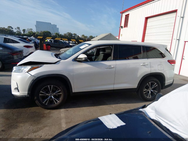 Toyota Highlander Le 2019 5TDZARFH7KS050447 Image 14