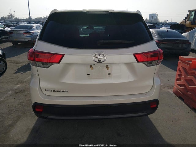 Toyota Highlander Le 2019 5TDZARFH7KS050447 Image 16