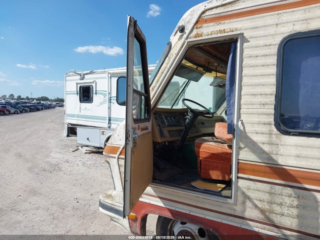 Aukcja sprzedaży 1985 Chevrolet P30, vin: 1GBKP37W6F3341706, numer aukcji: 45898016