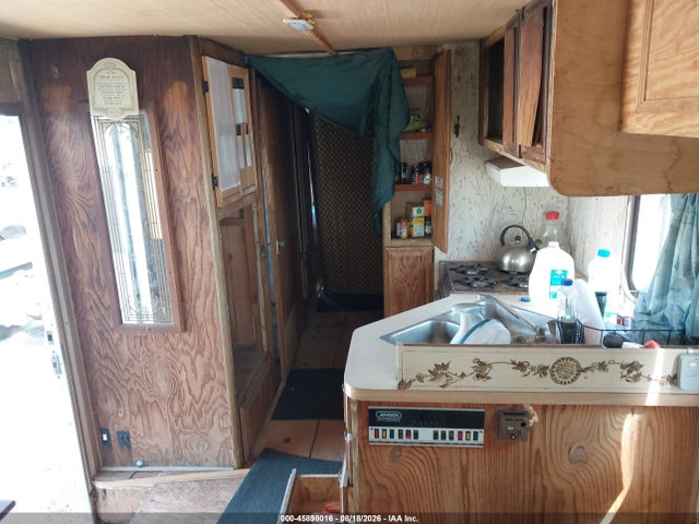 Aukcja sprzedaży 1985 Chevrolet P30, vin: 1GBKP37W6F3341706, numer aukcji: 45898016