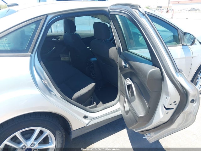 Ford FOCUS SE 2016 1FADP3F23GL250631 Image 8