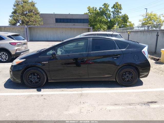 Toyota Prius Two 2015 JTDKN3DU2F0454414 Image 14