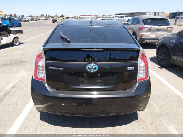 Toyota Prius Two 2015 JTDKN3DU2F0454414 Image 16