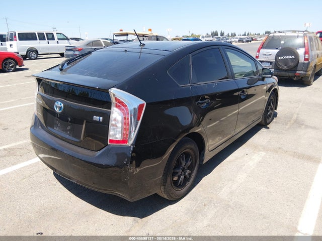 Toyota Prius Two 2015 JTDKN3DU2F0454414 Image 4