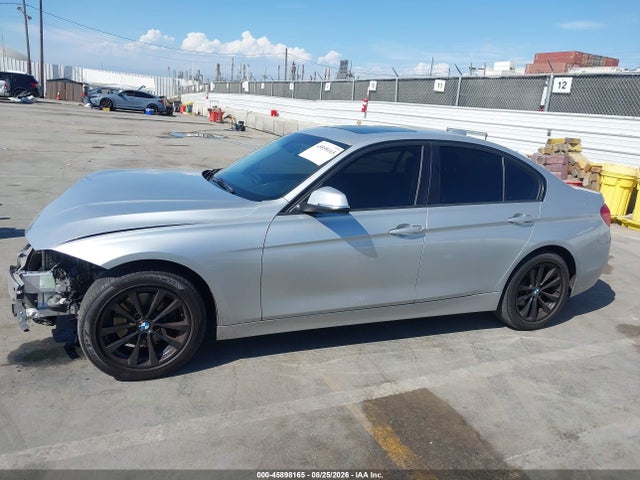 Продаж на аукціоні авто 2017 Bmw 320i Xdrive, vin: WBA8E5G50HNU41576, номер лоту: 45898165