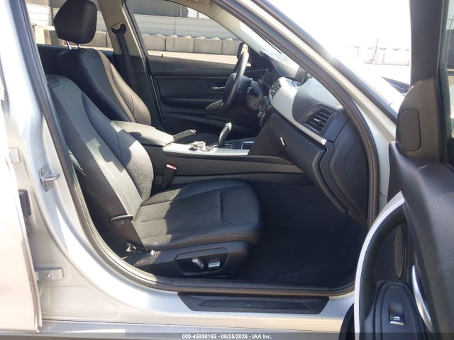 Продаж на аукціоні авто 2017 Bmw 320i Xdrive, vin: WBA8E5G50HNU41576, номер лоту: 45898165
