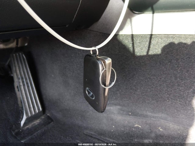 Продажа на аукционе авто 2016 Lexus Is 200t, vin: JTHBA1D21G5023581, номер лота: 45898192