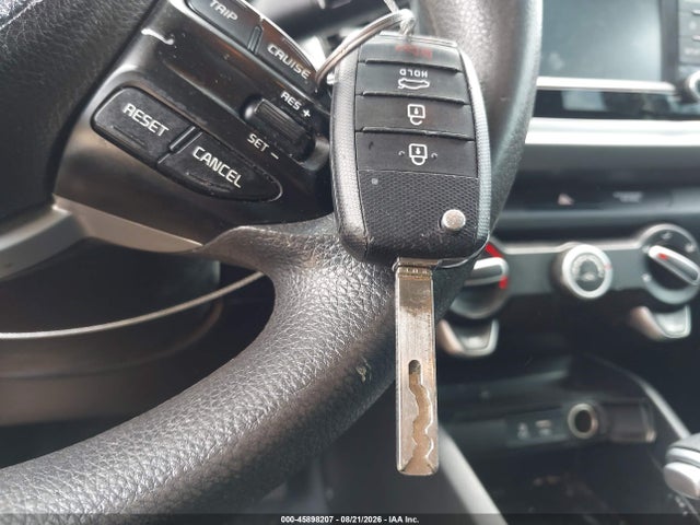 Продажа на аукционе авто 2019 Kia Rio S, vin: 3KPA24AB8KE206117, номер лота: 45898207