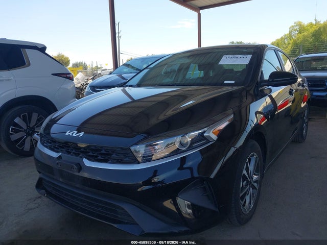 KIA Forte Lxs 2024 3KPF24AD6RE780684 Image 2