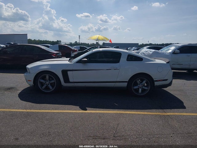 Продаж на аукціоні авто 2012 Ford Mustang V6 Premium, vin: 1ZVBP8AM1C5212138, номер лоту: 45898340