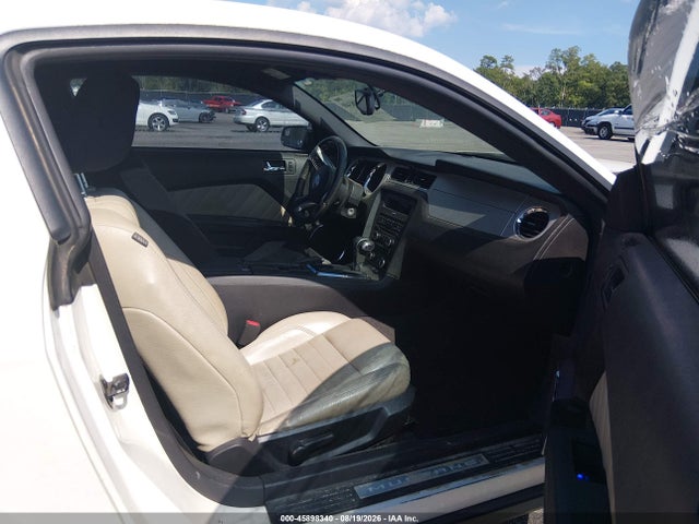 Продаж на аукціоні авто 2012 Ford Mustang V6 Premium, vin: 1ZVBP8AM1C5212138, номер лоту: 45898340