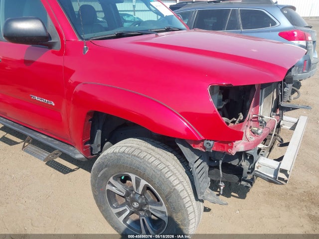 2015 Toyota Tacoma Base V6 მანქანა იყიდება აუქციონზე, vin: 3TMMU4FN7FM073646, აუქციონის ნომერი: 45898376
