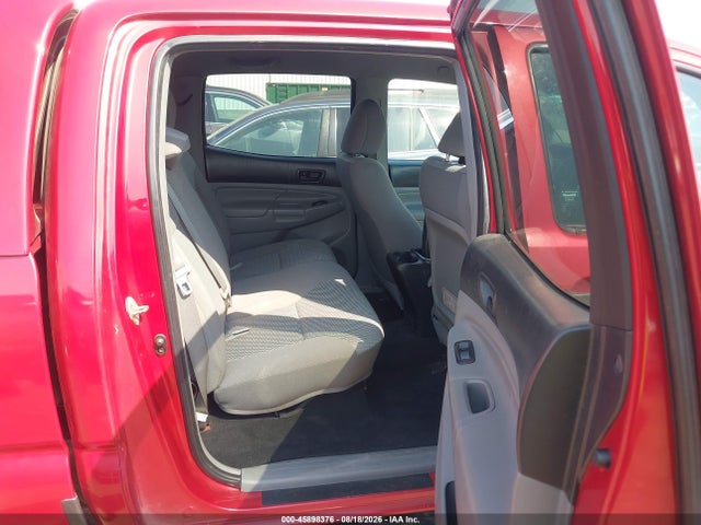 2015 Toyota Tacoma Base V6 მანქანა იყიდება აუქციონზე, vin: 3TMMU4FN7FM073646, აუქციონის ნომერი: 45898376