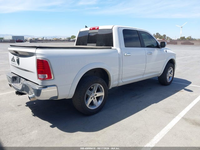 1C6RR7NM1HS876598 RAM 1500 Laramie 4x4 5&#039;7 Box