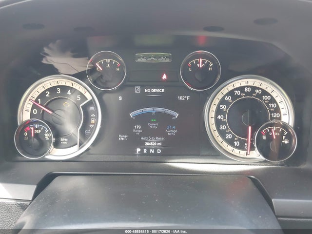 1C6RR7NM1HS876598 RAM 1500 Laramie 4x4 5&#039;7 Box