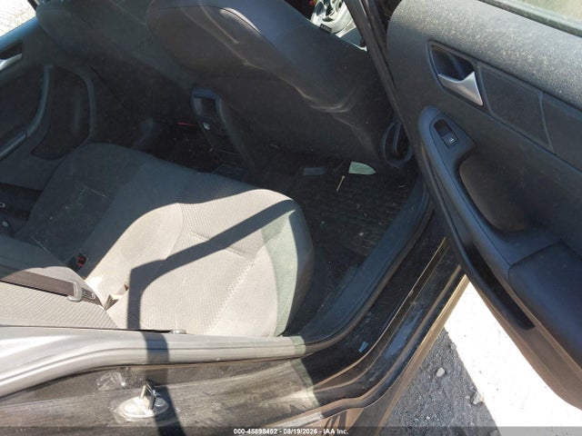 Продаж на аукціоні авто 2014 Volkswagen Jetta 2.0l S, vin: 3VW2K7AJ9EM391590, номер лоту: 45898452