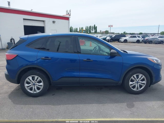 Продажа на аукционе авто 2022 Ford Escape S, vin: 1FMCU9F60NUB54415, номер лота: 45898468
