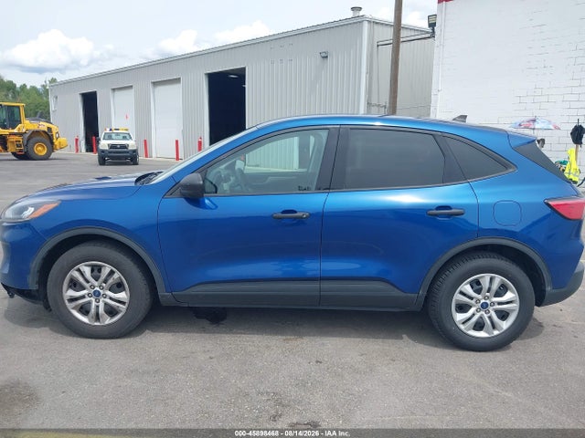 Продажа на аукционе авто 2022 Ford Escape S, vin: 1FMCU9F60NUB54415, номер лота: 45898468
