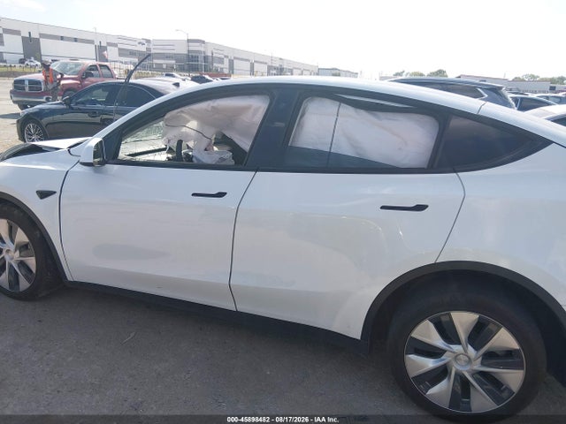 Продаж на аукціоні авто 2022 Tesla Model Y Long Range Dual Motor All-wheel Drive, vin: 7SAYGDEE3NF365147, номер лоту: 45898482