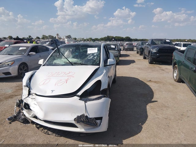 Продаж на аукціоні авто 2022 Tesla Model Y Long Range Dual Motor All-wheel Drive, vin: 7SAYGDEE3NF365147, номер лоту: 45898482