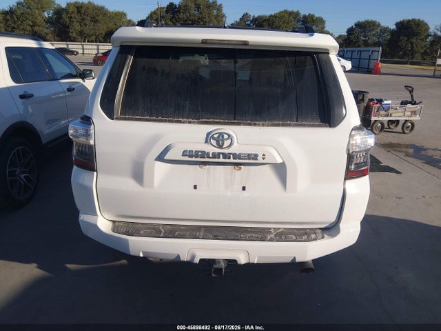 45898492 :رقم المزاد ، JTEFU5JR8N5270575 vin ، 2022 Toyota 4runner Sr5 Premium مزاد بيع