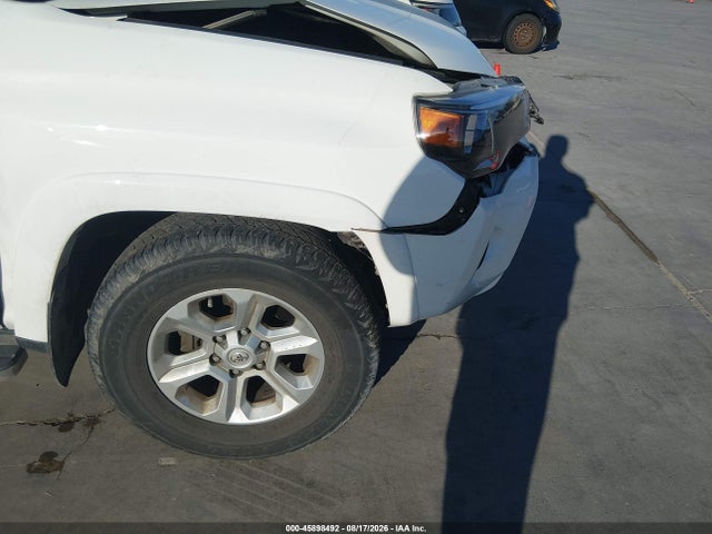 45898492 :رقم المزاد ، JTEFU5JR8N5270575 vin ، 2022 Toyota 4runner Sr5 Premium مزاد بيع