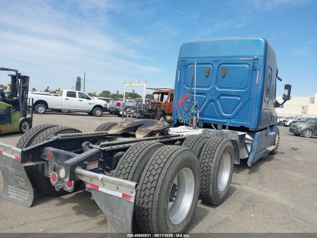 Freightliner Cascadia 125 2017 3AKJGLDR7HSHK5275 Image 4