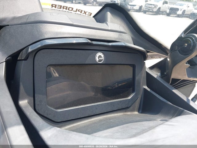 45898535 :رقم المزاد ، YDV18666J425 vin ، 2025 Seadoo Explorer Pro مزاد بيع