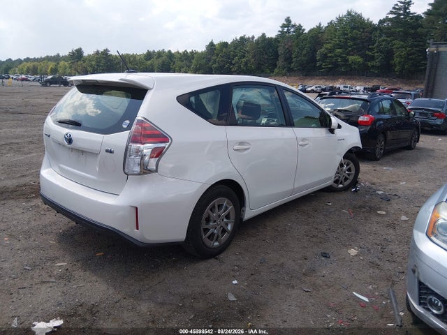 Toyota Prius V Three 2015 JTDZN3EU8FJ027617 Image 4
