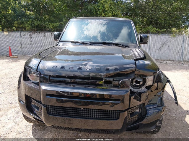 Продажа на аукционе авто 2024 Land Rover Defender 110 P525 V8, vin: SALEBEEE3R2245645, номер лота: 45898544