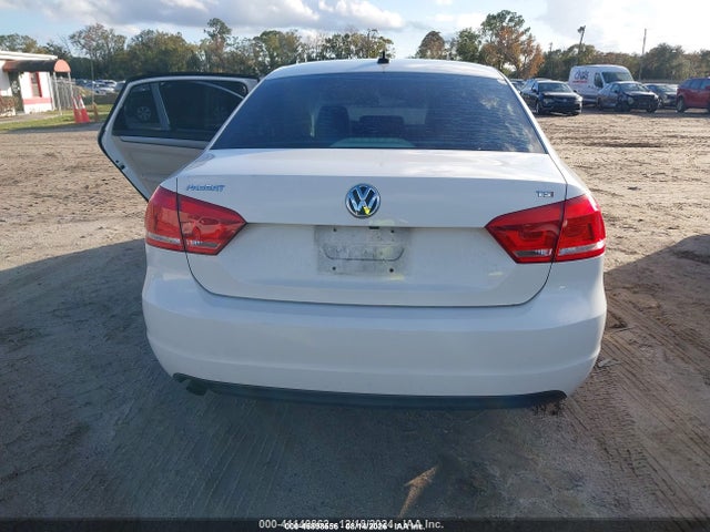 Продажа на аукционе авто 2015 Volkswagen Passat 1.8t Limited Edition, vin: 1VWAS7A3XFC097101, номер лота: 45898556