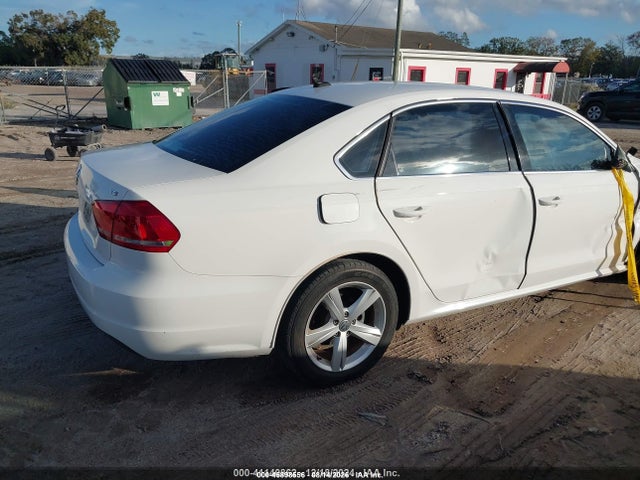 Продажа на аукционе авто 2015 Volkswagen Passat 1.8t Limited Edition, vin: 1VWAS7A3XFC097101, номер лота: 45898556