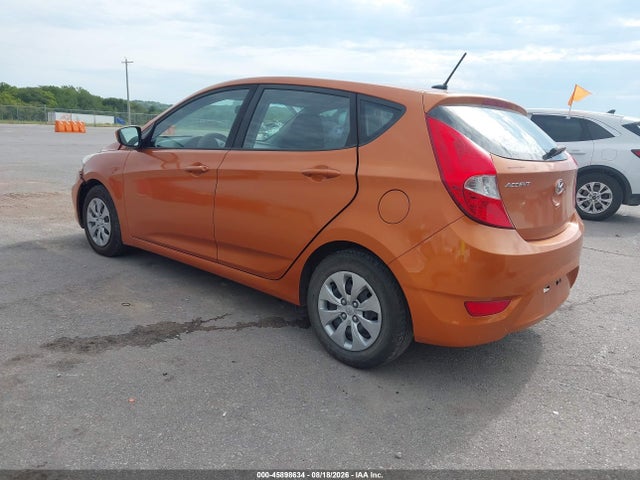 2017 Hyundai Accent Se მანქანა იყიდება აუქციონზე, vin: KMHCT5AE1HU323906, აუქციონის ნომერი: 45898634