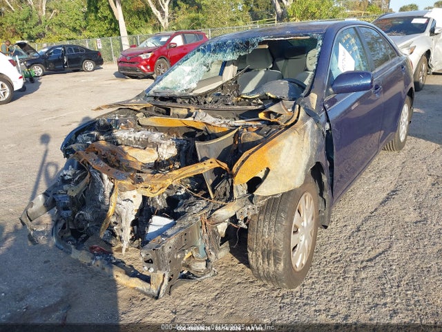 45898636 :رقم المزاد ، 4T1BF3EK3BU582010 vin ، 2011 Toyota Camry مزاد بيع