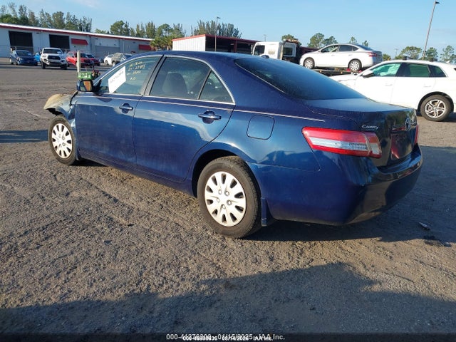 45898636 :رقم المزاد ، 4T1BF3EK3BU582010 vin ، 2011 Toyota Camry مزاد بيع