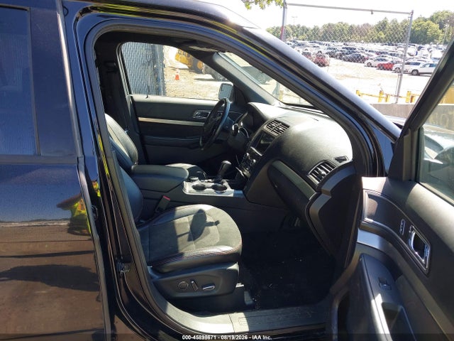 45898671 :رقم المزاد ، 1FM5K8D81JGB02166 vin ، 2018 Ford Explorer Xlt مزاد بيع