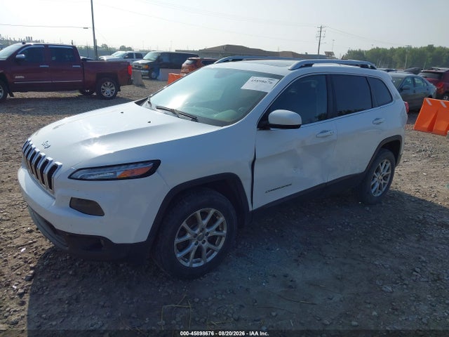 2015 Jeep Cherokee Latitude მანქანა იყიდება აუქციონზე, vin: 1C4PJMCS9FW509946, აუქციონის ნომერი: 45898676